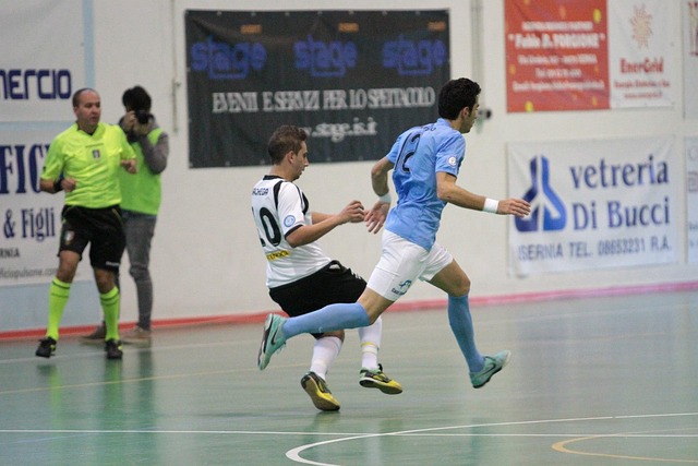 希勒陷入了 希勒陷入了