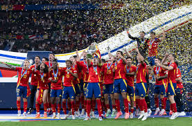 揮舞著球拍 揮舞著球拍